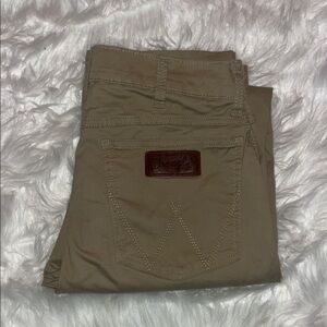 Wrangler Retro Men's Slim Straight leg Jeans in Tan